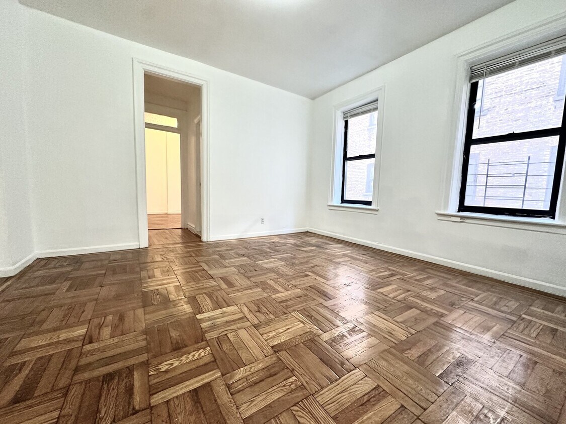 549 Isham St Unit 27, New York, NY 10034 Room for Rent in New York
