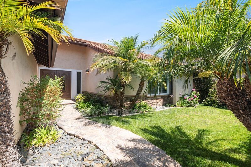 Primary Photo - 7302 Azalea Pl