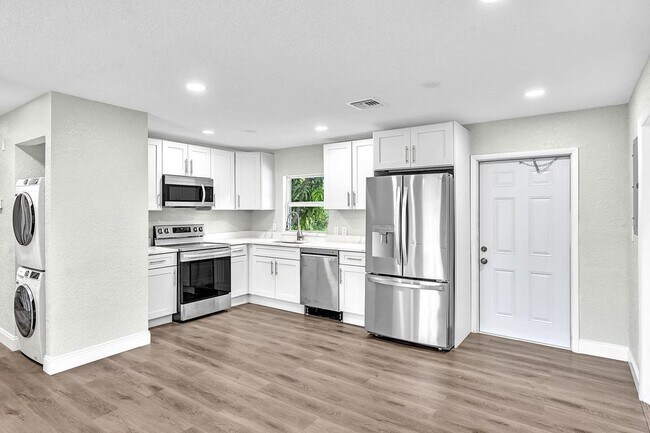 Foto del edificio - 2511 NW 1st St