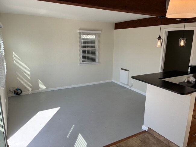 Building Photo - Live at the Beach 300 ft from Ocean in OB!...