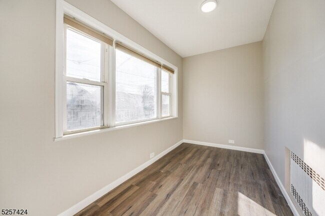 Foto del edificio - 35 Mountain View St