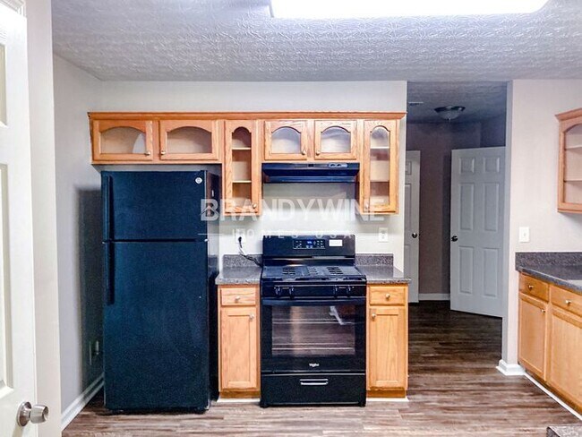 Building Photo - Ideal and Homey 4BR! Apply today!