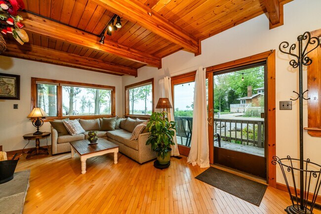 Foto del edificio - 7258 E Beach Dr