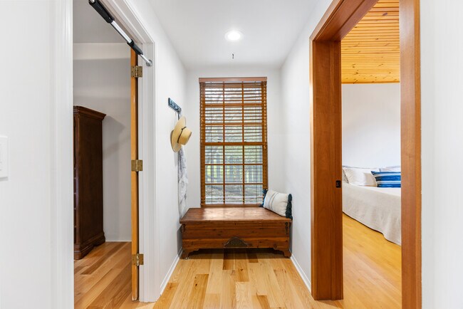 Foto del edificio - 20675 Medley Ln