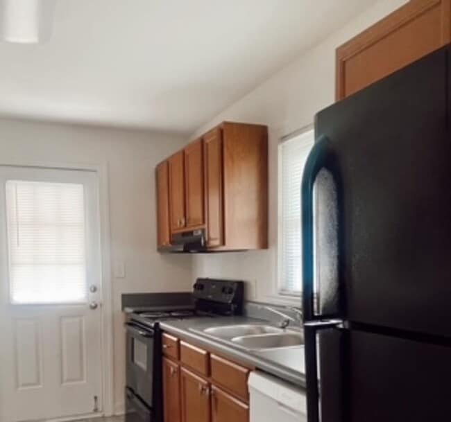 Building Photo - First Street