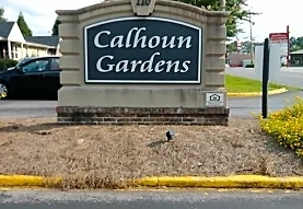 Primary Photo - Calhoun Gardens