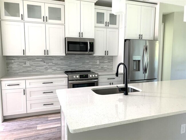 Building Photo - 7410 Ellis Ln