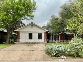 Building Photo - 613 Millcreek Ln