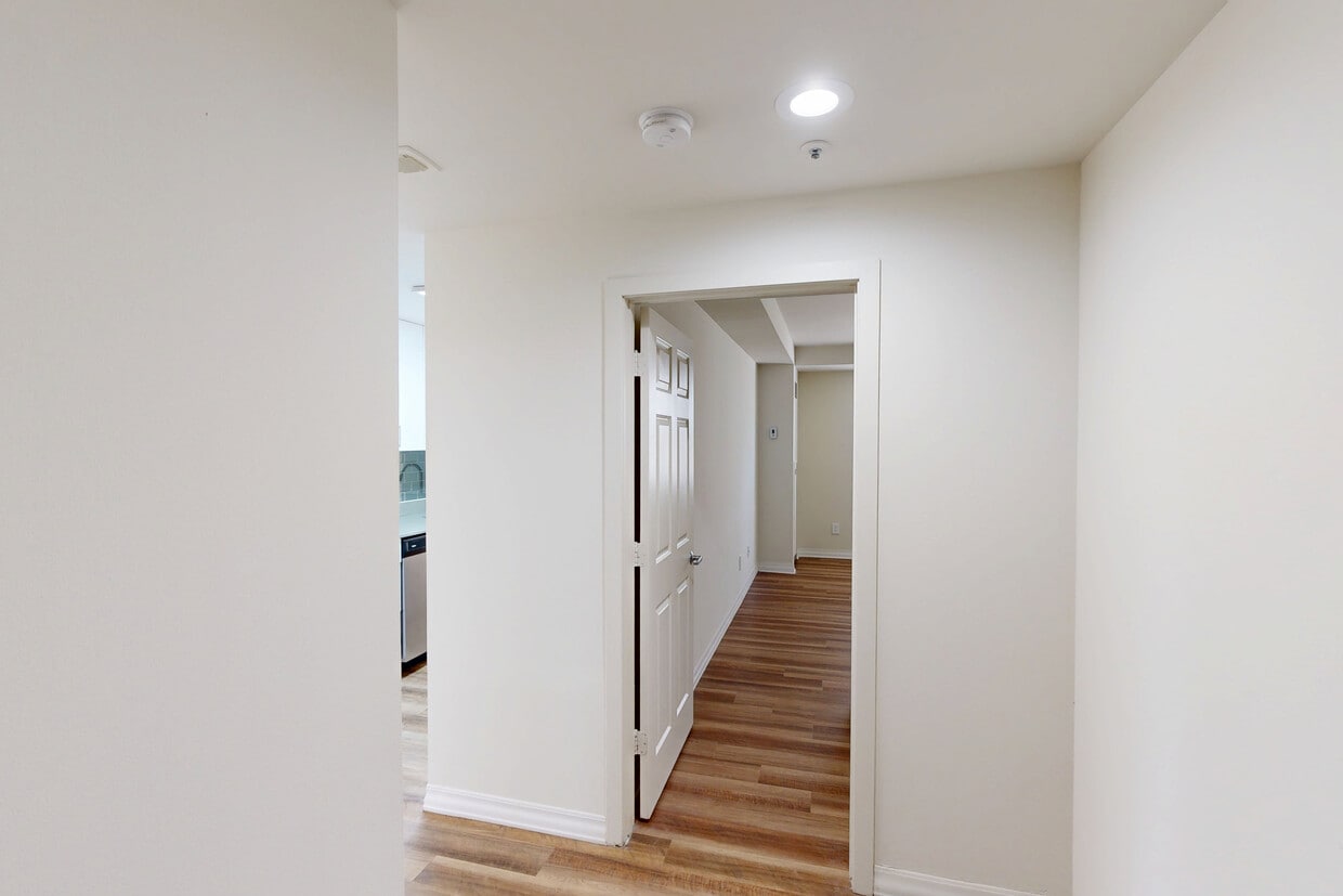 Photo - Center Place Apartments