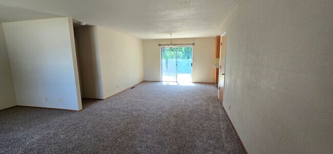 Foto del edificio - 2 bedroom home in Grass Valley