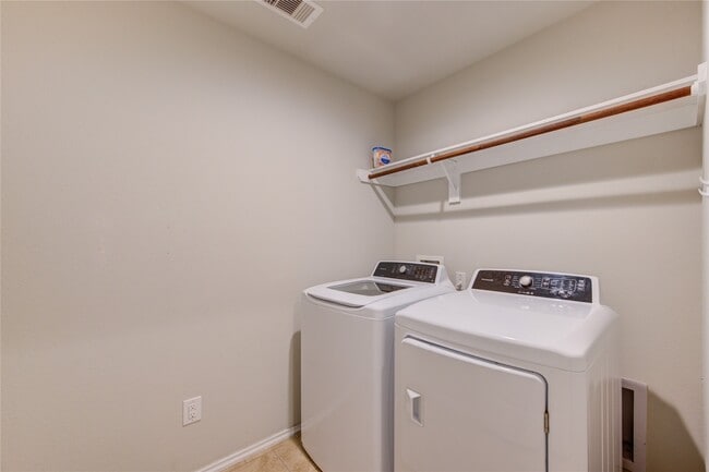 Building Photo - 23627 Eldarica Pine Ct