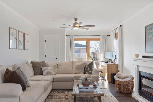 Building Photo - 20 Cable Ave