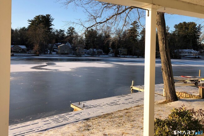 Foto del edificio - 63 Cottage Rd