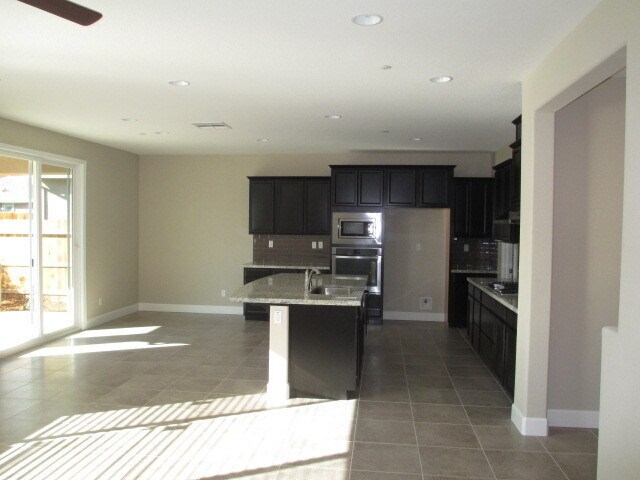 Foto del edificio - 4024 Jerome Way