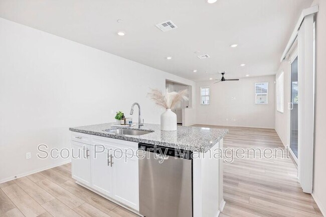 Foto del edificio - 40383 Birchfield Dr