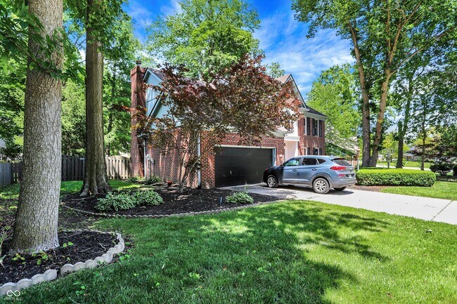 Foto del edificio - 738 Howe Dr