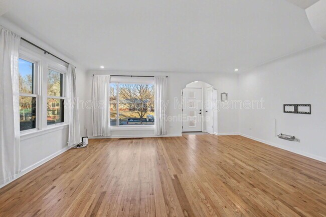 Foto del edificio - 3021 N Columbine St