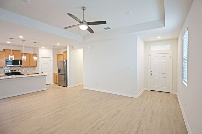 Foto del edificio - 2943 Angelou St