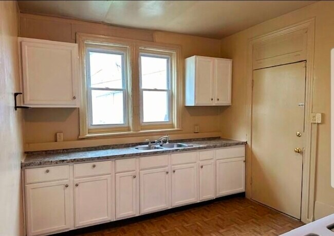 Foto del edificio - 316 S 15th St