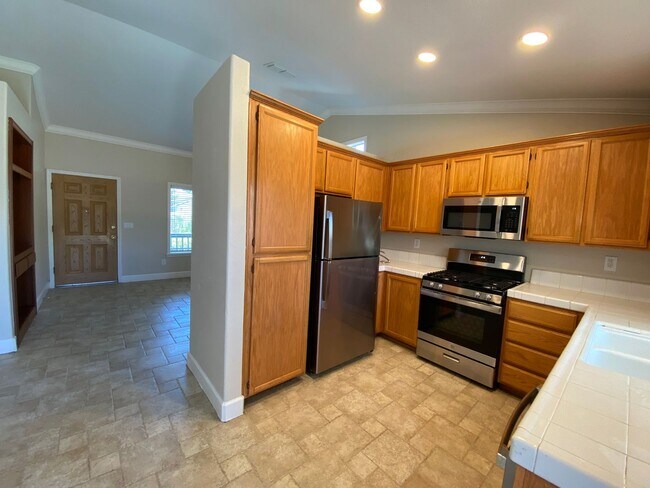 Foto del edificio - Great Location/Cozy Fireplace/Laguna Creek