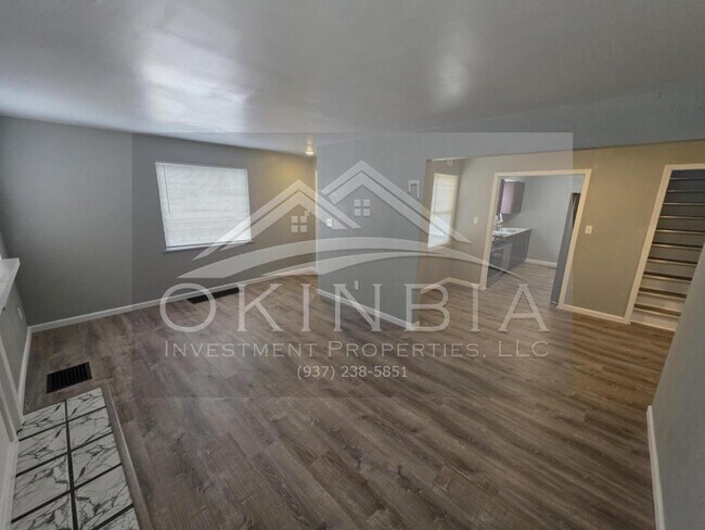 Foto del edificio - 1735 Kensington Dr