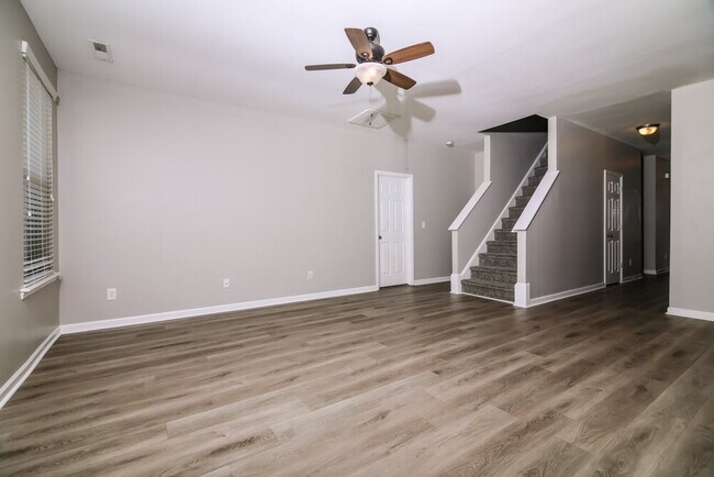 Foto del edificio - 3605 Morman Springs Ln