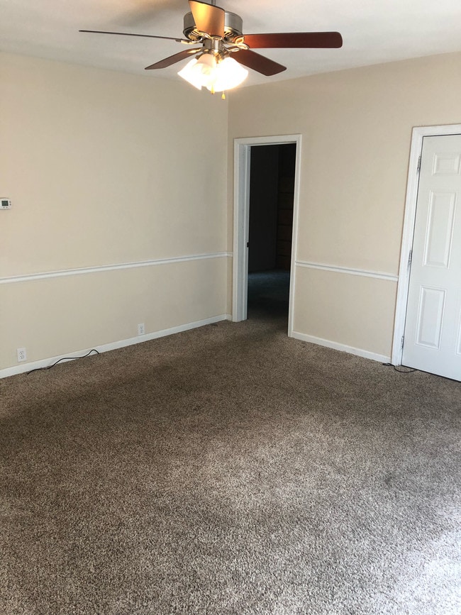 Building Photo - 409 W Monroe St