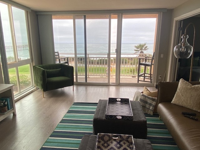 Living room and endless western views - 4627 Ocean Blvd