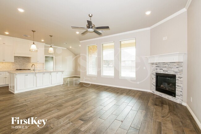 Building Photo - 616 Texoma Dr