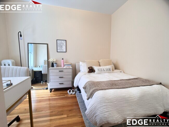 Photo - 16 Fuller St Apartment