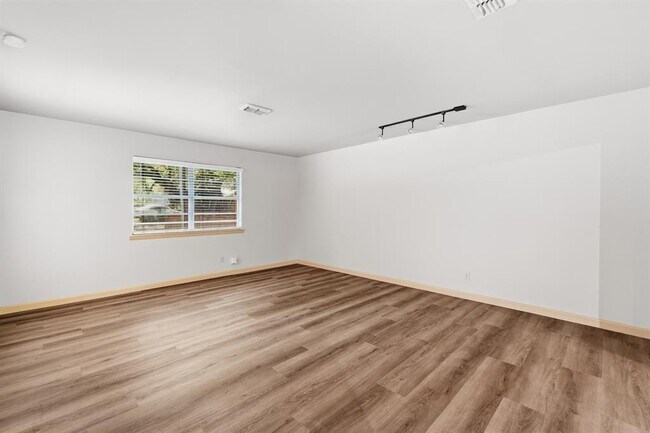 Foto del edificio - 2414 Havenside Dr