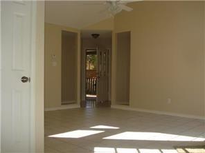 Building Photo - 3148 Royal Gable Dr