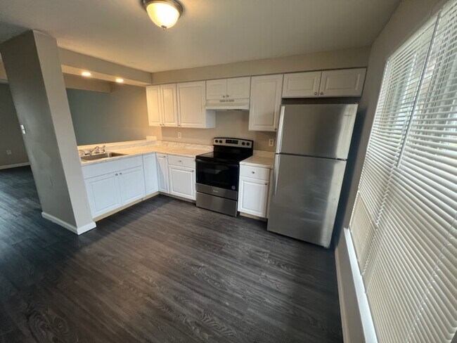 Building Photo - 7211 Branchwood Pl