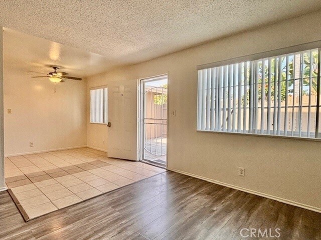 Foto del edificio - 17102 Emerald Ln