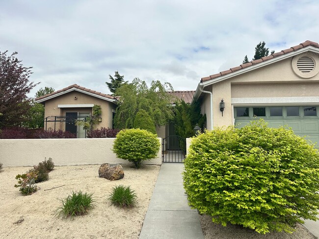 Building Photo - Toscana Charming Home in Gated 55+ Community