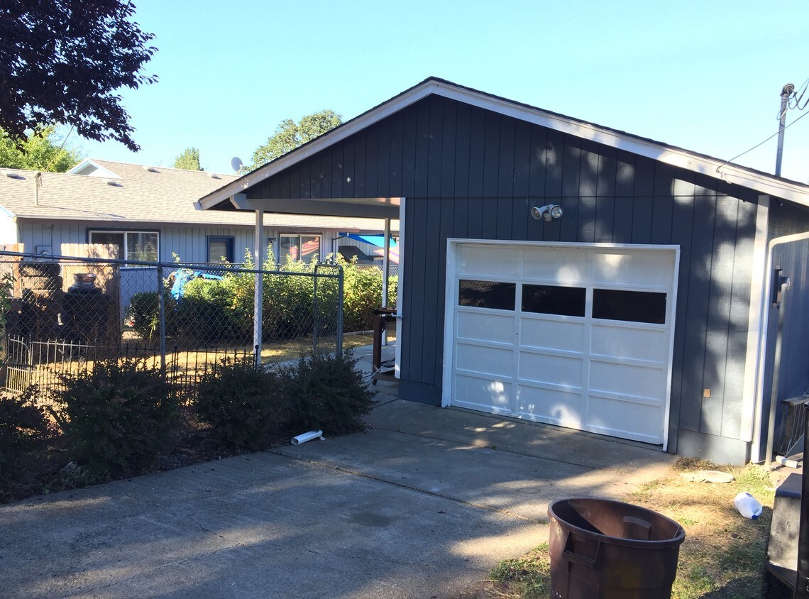 Foto principal - 504 N 14th St