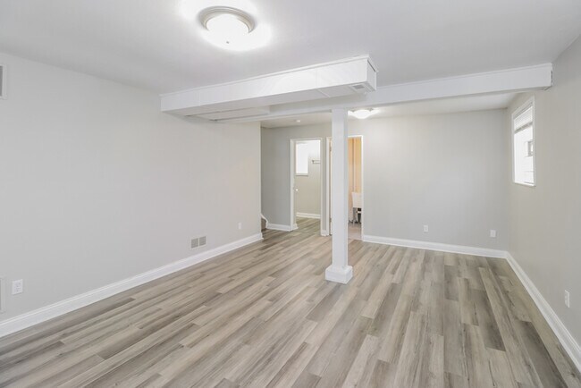 Foto del edificio - 11391 Geneva Rd