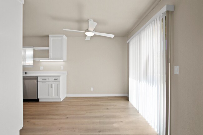 Dining Area - 14801 Newport Ave