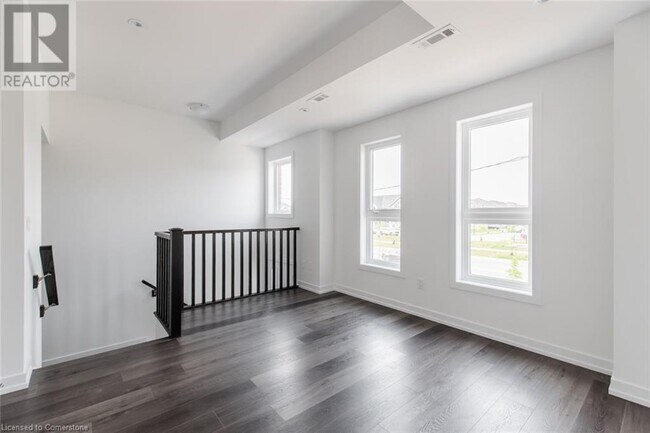 Photo du bâtiment - 199 Burke St