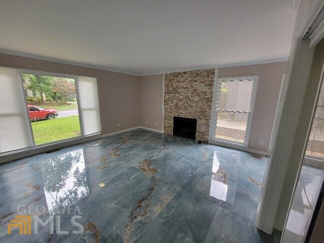 Building Photo - 9015 Carroll Manor Dr