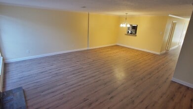 Building Photo - 15312 Gorham Dr