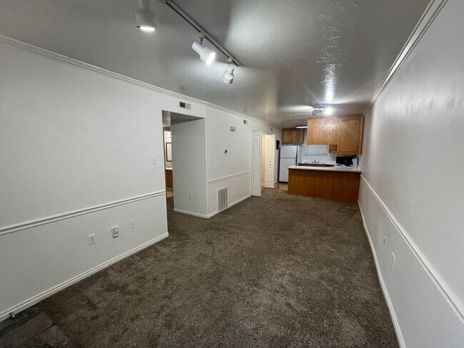 Foto del edificio - Cute two bedroom apartment for rent in Pro...