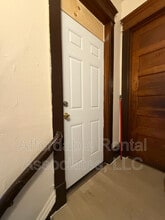 Building Photo - 737 S 24th St