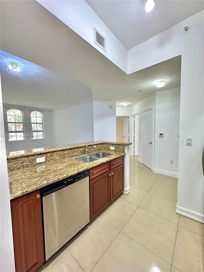 Foto del edificio - 3001 NE 185th St