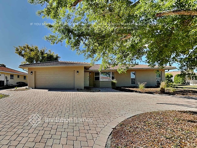 Building Photo - 122 Van Dyck Dr