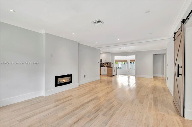 Foto del edificio - 2415 SW 21st Ter
