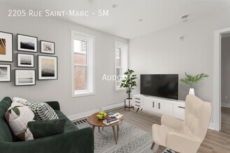 Interior Photo - Saint-Marc