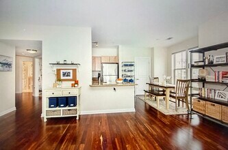 Building Photo - 3 Repton Pl