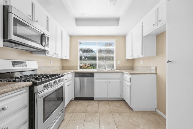 Building Photo - 1101 Golden Springs Dr