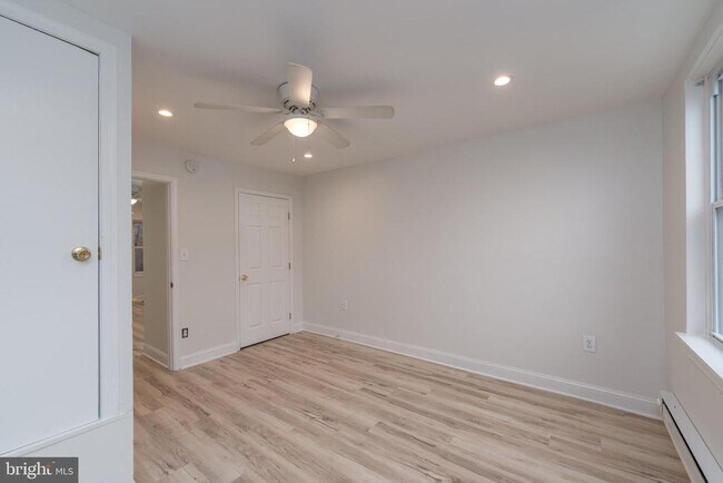 Foto del edificio - 1722 Eastern Ave